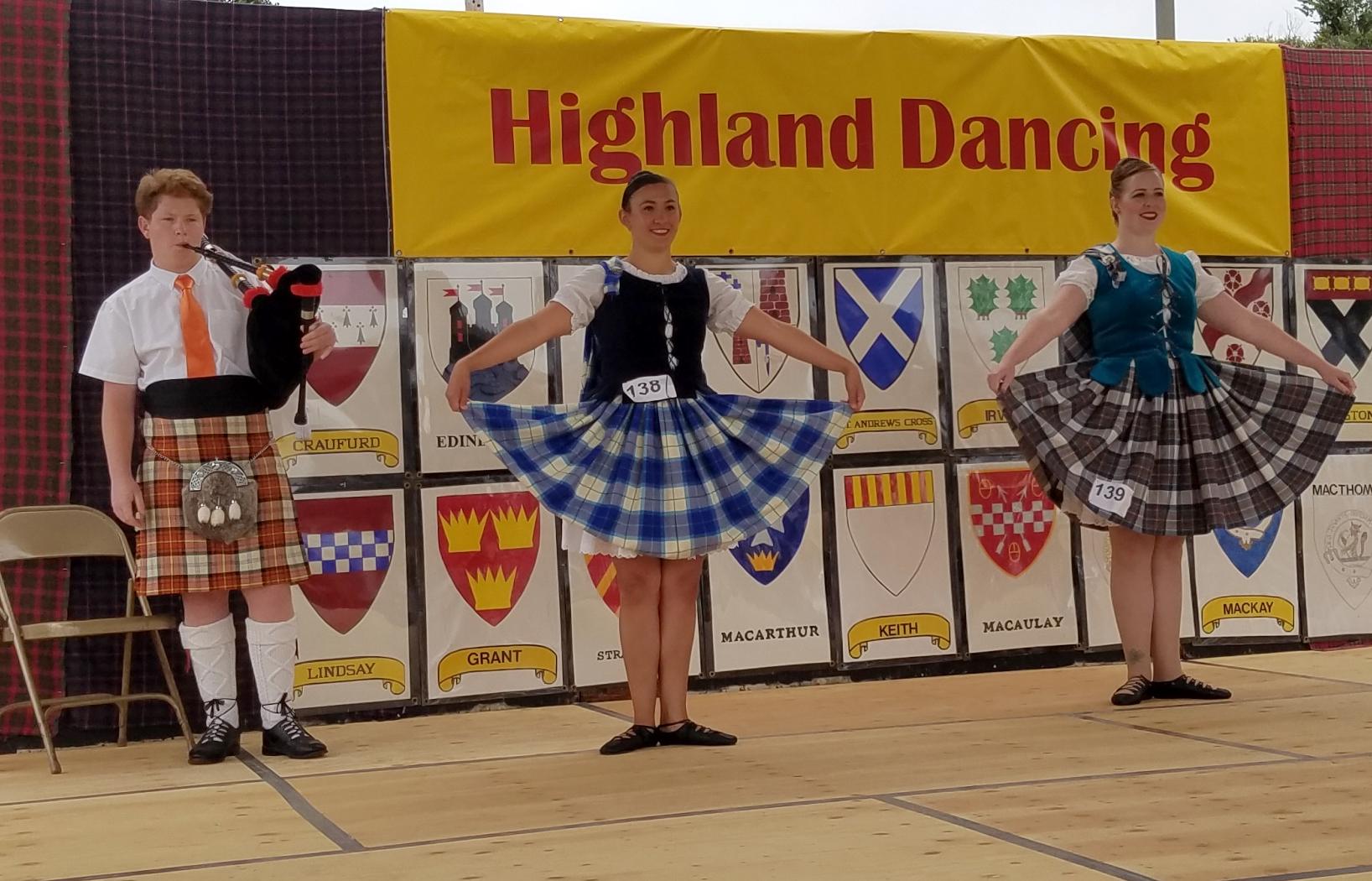 Scottish Bagpipes & Drums Competes at Monterey Scottish Festival